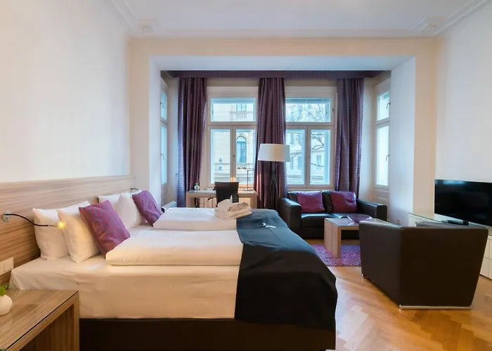 Aparthotel Residence, Hall - Parliament 4*