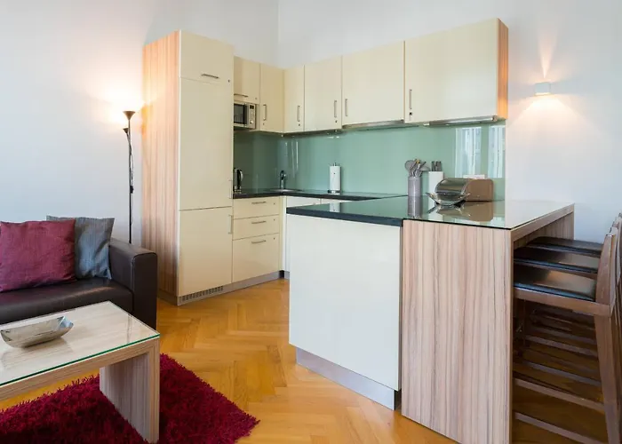 Residence, Hall - Parliament