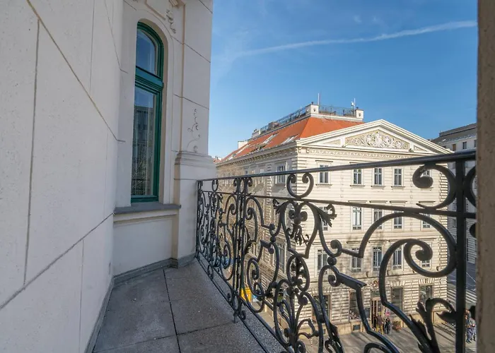 Aparthotel Residence, Hall - Parliament