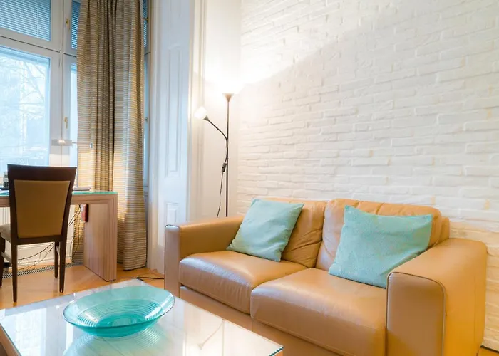 Residence, Hall - Parliament 4* Wien