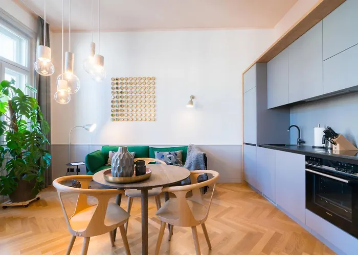 Aparthotel Residence, Hall - Parliament 4*